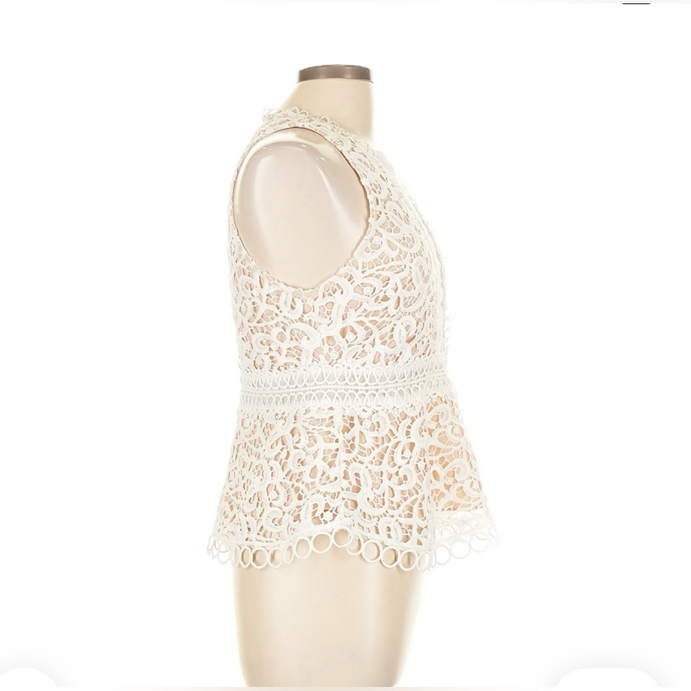 White Beautiful Sleeveless Lace Peplum Blouse - Picture 4 of 15